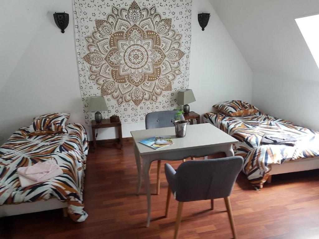 La Belmontaise Bed & Breakfast Beaumont-sur-Sarthe ภายนอก รูปภาพ
