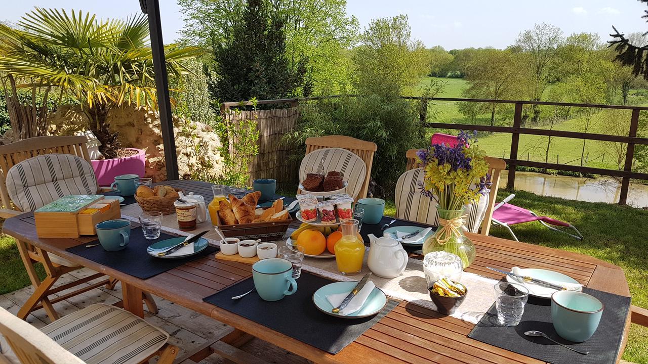 La Belmontaise Bed & Breakfast Beaumont-sur-Sarthe ภายนอก รูปภาพ